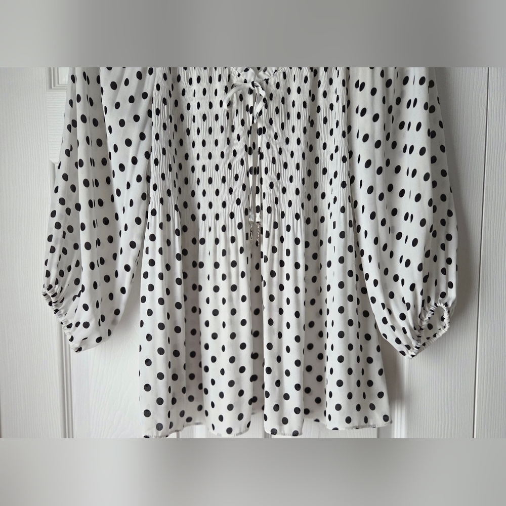 Melissa Paige Black and White Polka Dot Blouse Size LP. Excellent condition - Picture 5 of 10